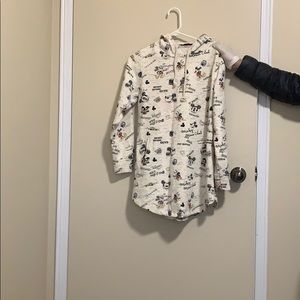 Over size mikey mouse sweater